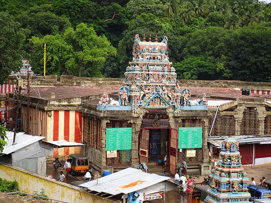Kutralanathar Temple Puja