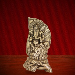 Leaf Hand Ganesha