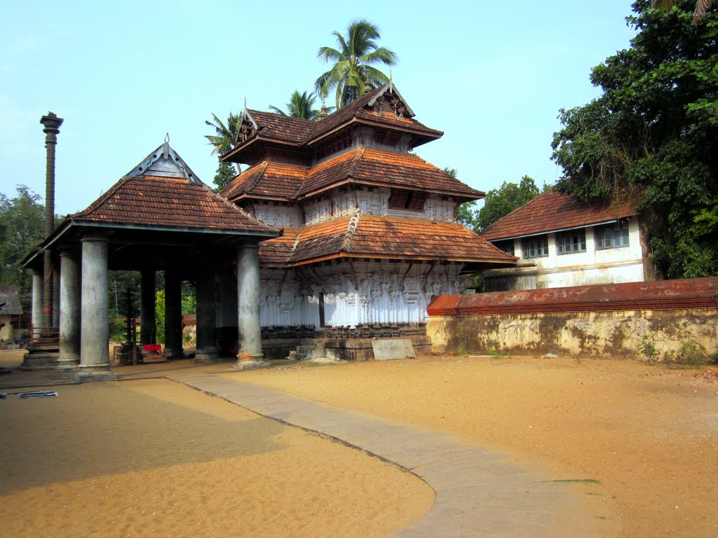 Thiruvanchikulam Temple