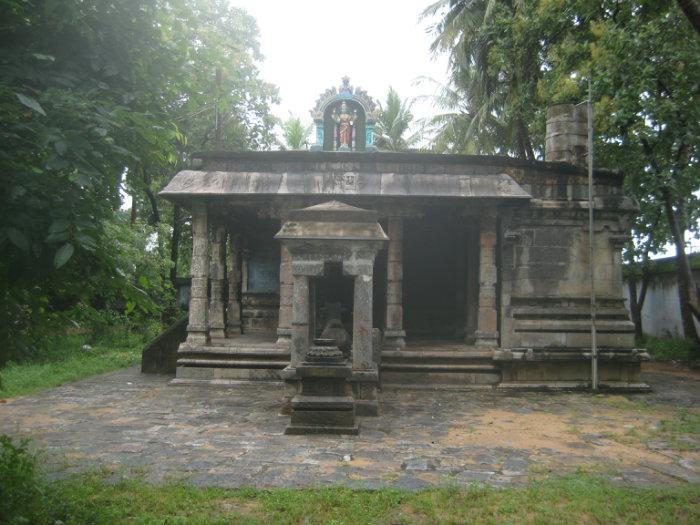 Tirunaavaleswarar Temple